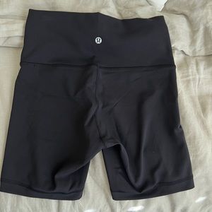 Lululemon Wunder Train High-Rise Short 6"